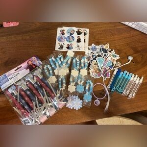 Frozen Party Favor Kit - Elsa & Anna blow outs stickers candy bracelets bubbles